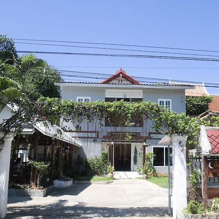 Moon'S House Luangprabang Hotel Buitenkant foto